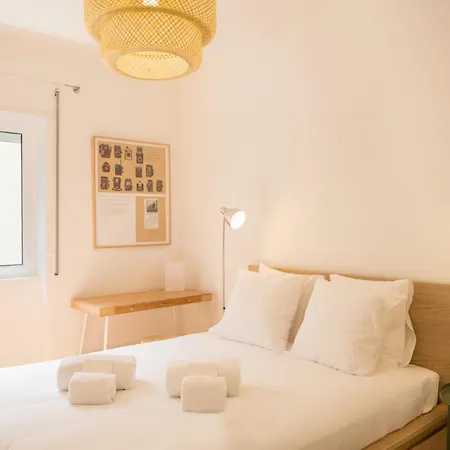 Stylish With Private Patio By Lovelystay *