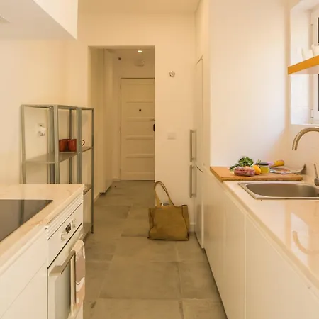 Apartman Stylish With Private Patio By Lovelystay *